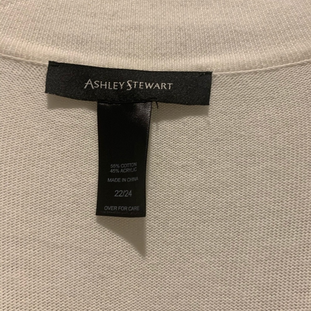 Sweater - Picture 3 of 3